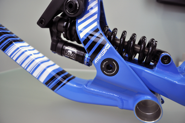 commencal_frame_10