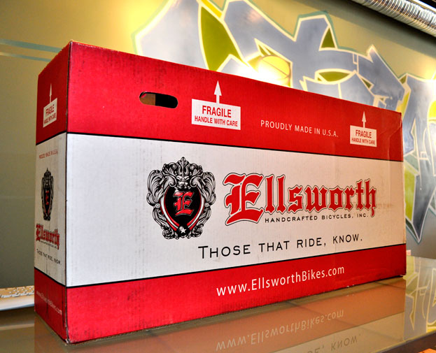 ellswort_moment_box