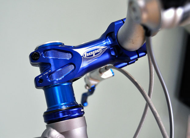 Hope 90 Degree Stem