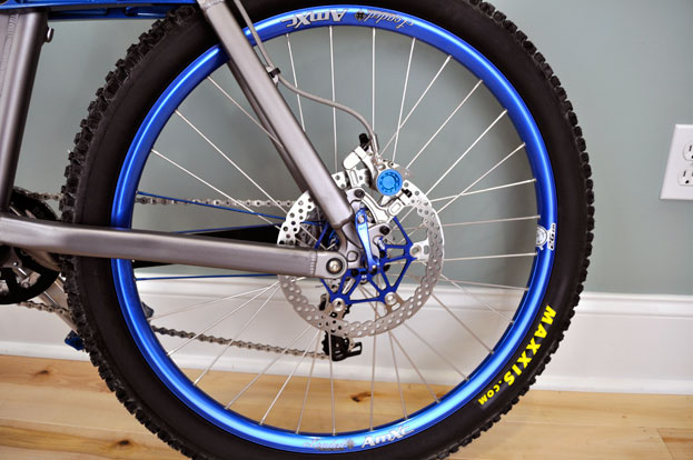Maxxis AdVantage 2.4 Tires, Hope Moto V2 203mm Rotors & Calipers