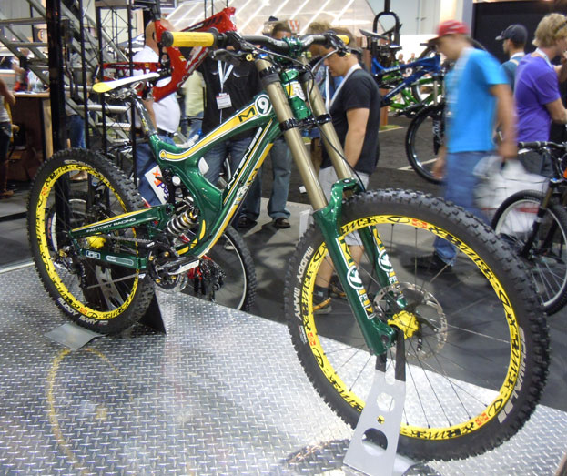 interbike_2010_intenseM9 Intense M9. Sick.