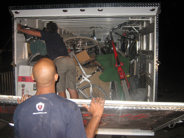 View of the Ellsworth trailer all packed up. Not excatly well packed.